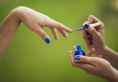 Jak zrobić odpowiedni manicure